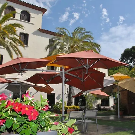 מלון El Castell 3*