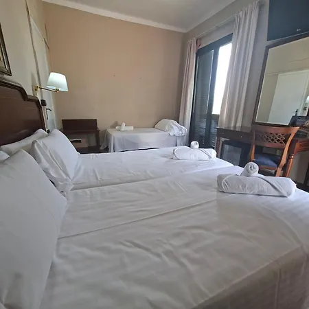 El Castell 3* Sant Boi de Llobregat