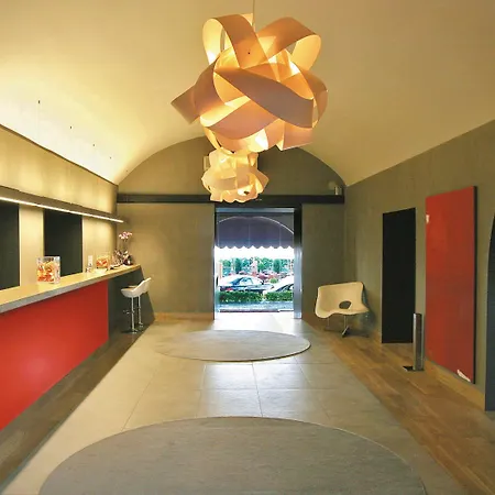 Hotel El Castell Sant Boi de Llobregat